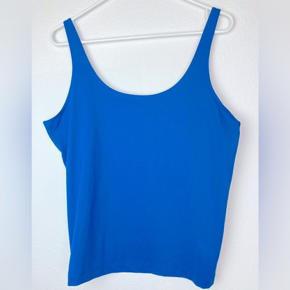 Chicos Stretchy Teal Tank w/ fully adjustable satin straps
